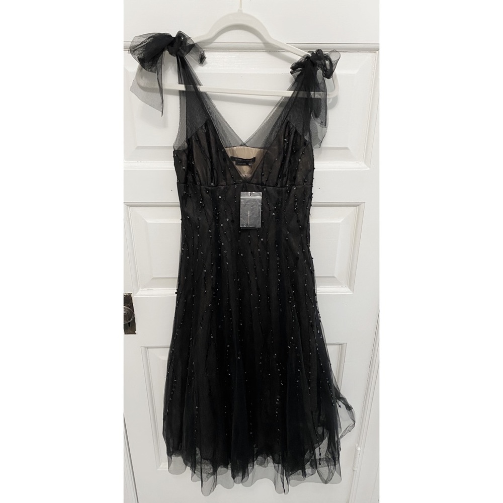 BCBG NWT Beaded Tulle Black dress with beige lining size 8
